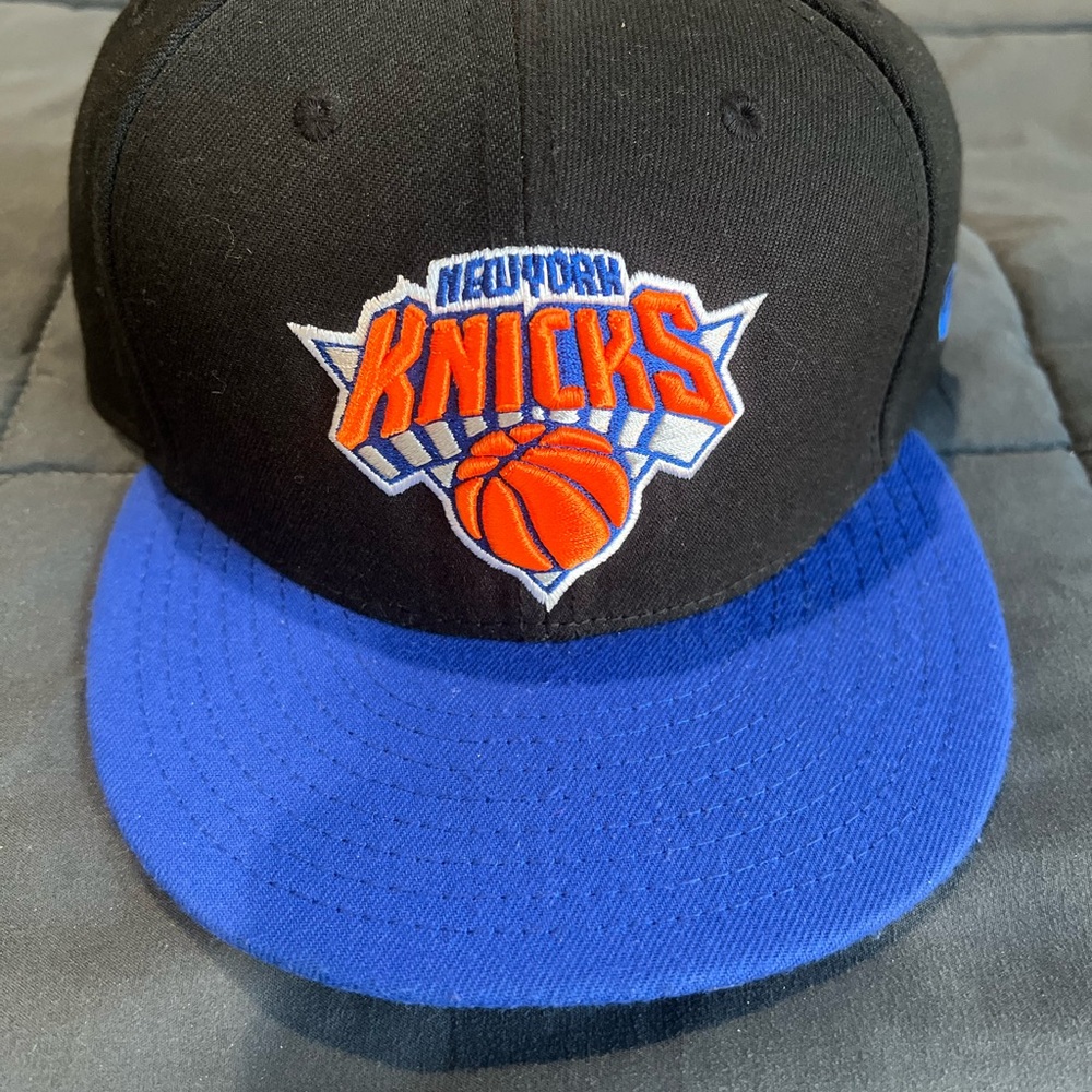New York Knicks Snapback Cap - Black and Blue